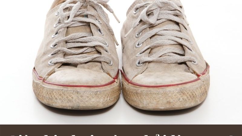 Giày bị phai màu phải làm sao? 3 Cách “chữa cháy” hiệu quả nhất